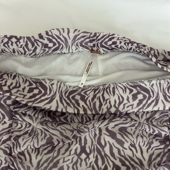 Free people mini skirt in purple zebra pattern - Picture 3 of 3